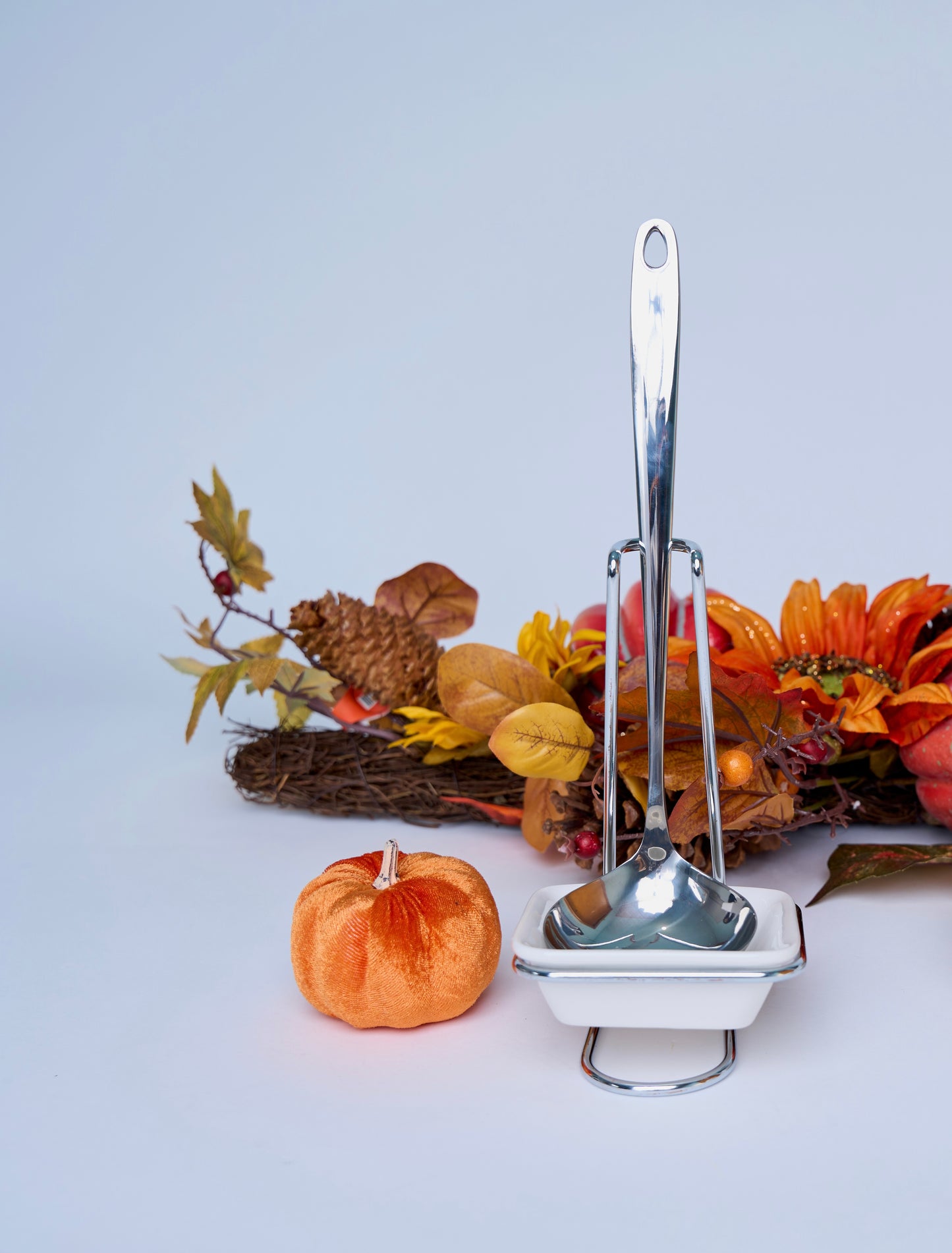 Elegant Serving Spoon with Ceramic Stand – Perfect for Thanksgiving, Christmas, Weddings, and Family Dinners