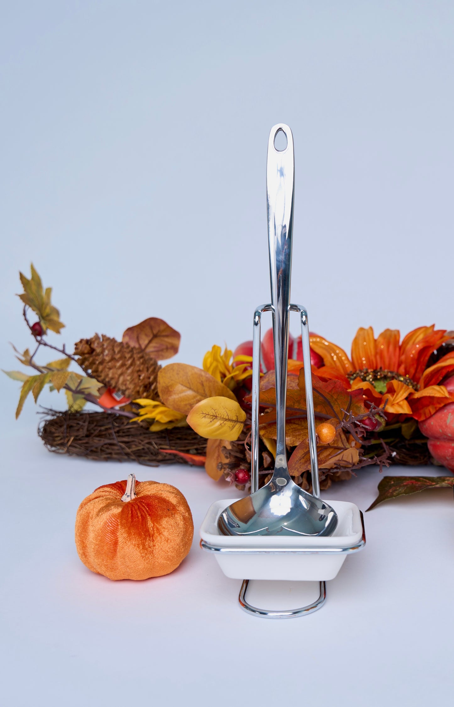 Elegant Serving Spoon with Ceramic Stand – Perfect for Thanksgiving, Christmas, Weddings, and Family Dinners